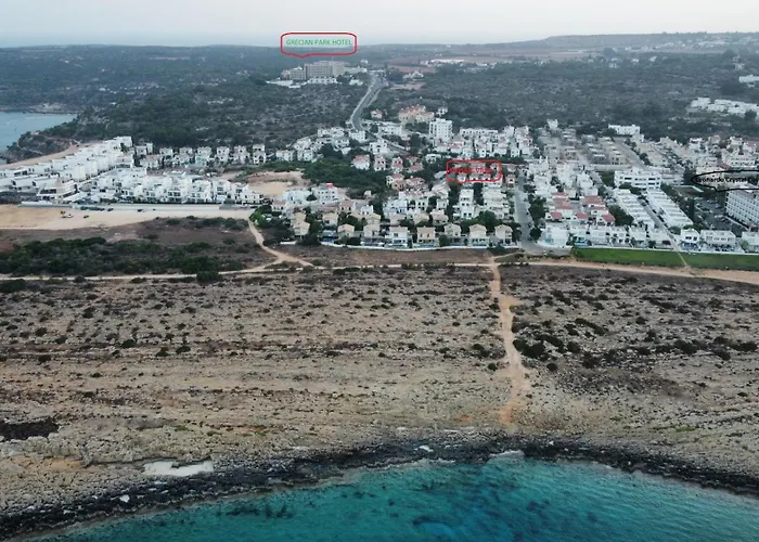 Mosaic Villa By The Sea